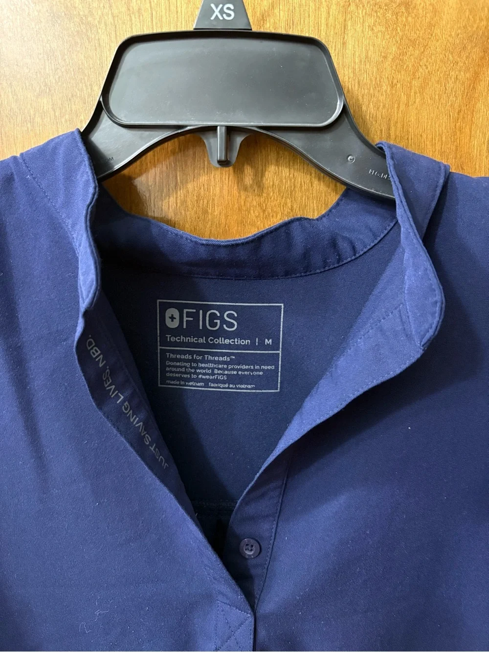 Figs Navy Rafaela Short-Sleeve V-Neck Scrub Top M - Picture 6 of 8